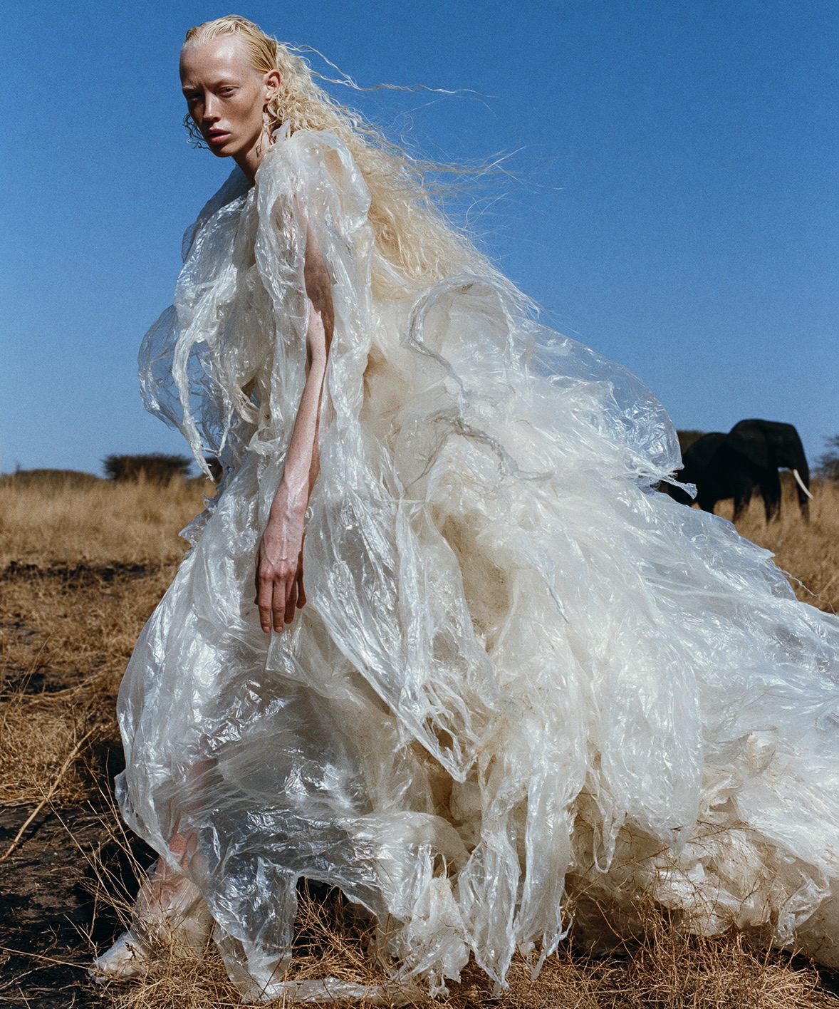 Non-Biodegradable-Weeding-Fashion-Barria-02